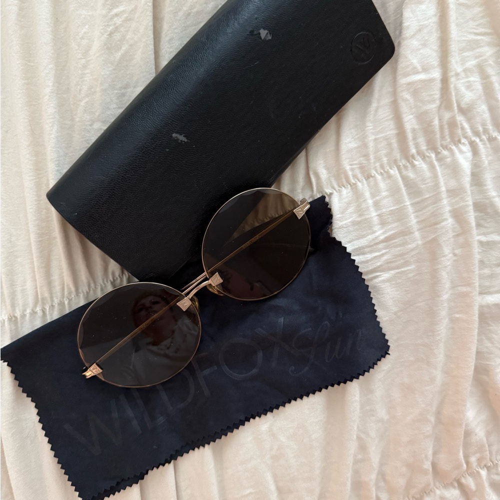 Wildfox “Steff” Round Sunglasses – Rose Gold Frame